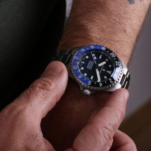 Steinhart Ocean 39 GMT Ceramic Blue-Black Batman 39mm Titanium Premium Wrist shot 3