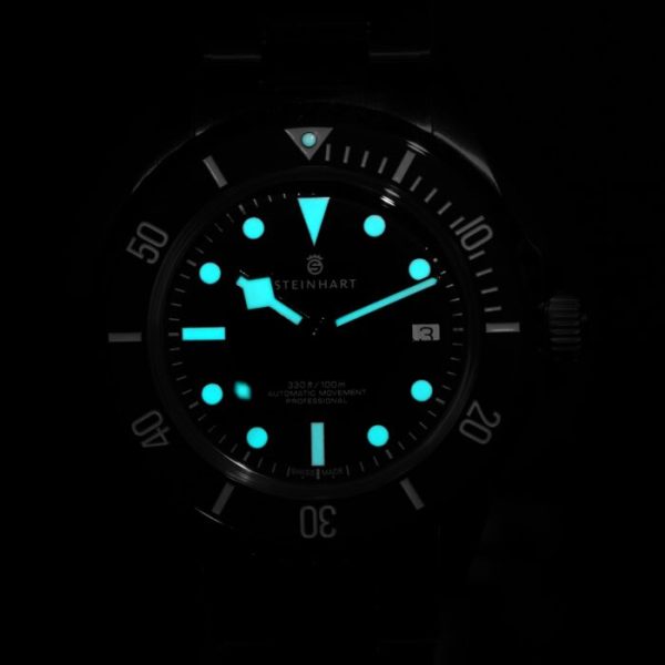 Steinhart Ocean 3 Black Ceramic Lume Shot 1